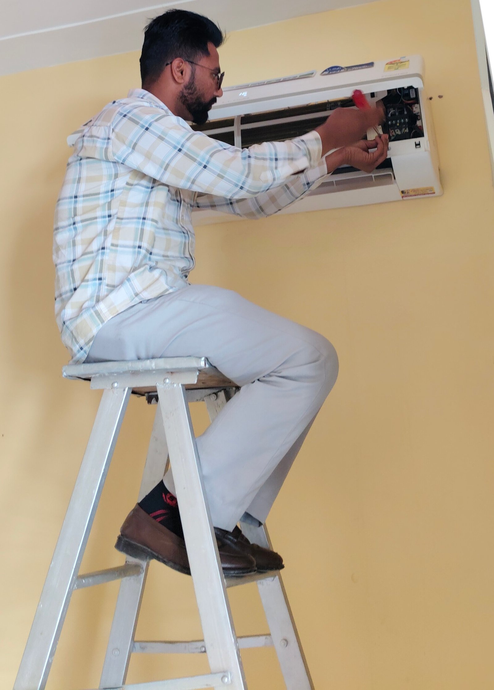 AC Installation - Villa Complex